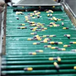 Фармкомпании нарастили выпуск лекарств сразу на 80%